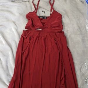 Boohoo 2piece set slit skirt and cami bra